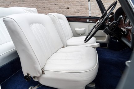 Rolls-Royce Silver Cloud III Continental Drophead Coupe by Mulliner Park Ward 25