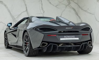 McLaren 570S Spider 4