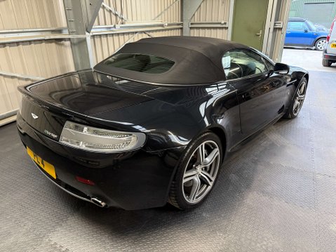 Aston Martin Vantage 4.3 Vantage V8 Auto 2dr ROADSTER 62