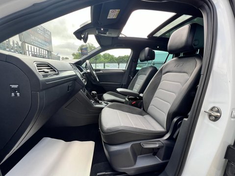 Volkswagen Tiguan R LINE TDI BMT 4MOTION DSG 69