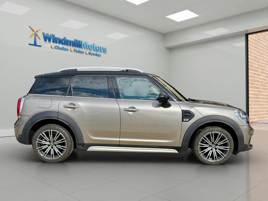 2017 Mini Countryman — image 3