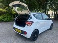Hyundai i10 1.0 SE Euro 6 5dr 9