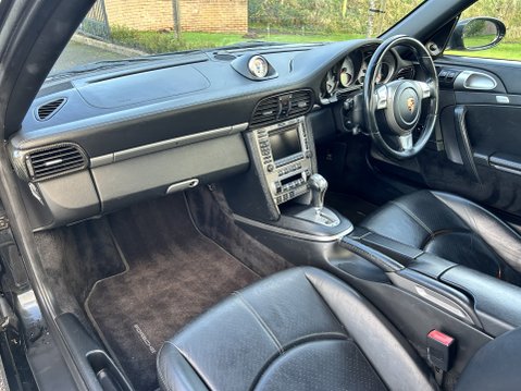 Porsche 911 CARRERA 2 S 16