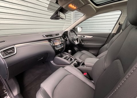 Nissan Qashqai 1.3 DIG-T TEKNA 11