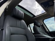 Land Rover Range Rover WESTMINSTER BLACK 42