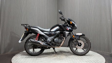 Honda CB CBF125 2022 HIGH MILES RUNNING PROJECT BIKE SPARES OR REPAIR 125CC 1