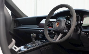 Porsche 911 (992) GT3 11