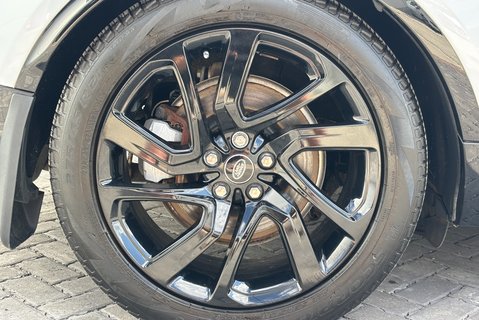Land Rover Discovery D300 R-Dynamic HSE MHEV Panel Van 35