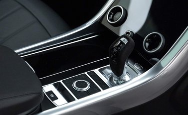 Land Rover Range Rover Sport HST 15