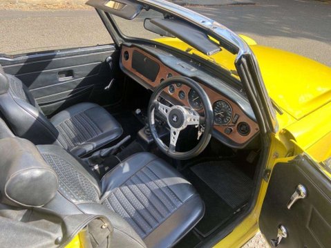 Triumph TR6 2.5 2.5 PI 2d 8