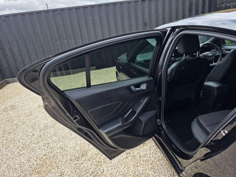 Ford Focus 1.5 EcoBlue ST-Line X Euro 6 (s/s) 5dr 27