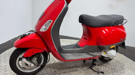Piaggio Vespa 2013 6K NEW MOT 2 STROKE 50CC LEARNER BIKE CLEAN EXAMPLE 19