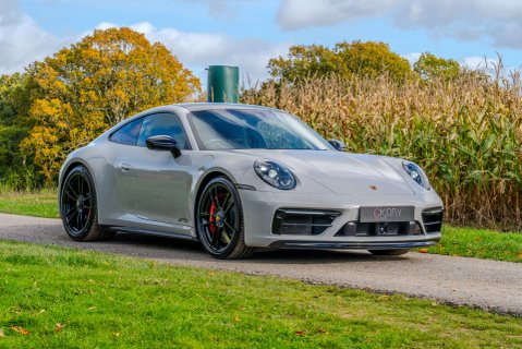 Porsche 911 Carrera 4 GTS PDK 3