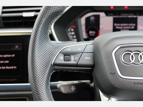 Audi Q3 TFSI S LINE BLACK EDITION 16