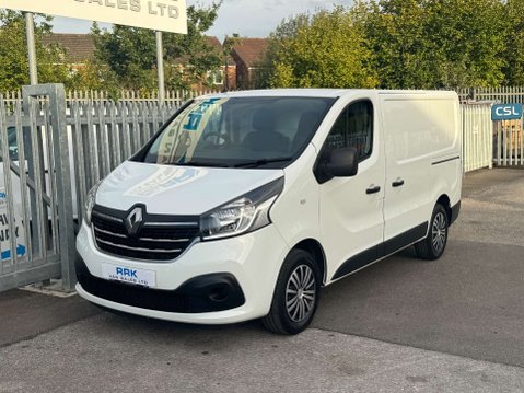 Renault Trafic 2.0 dCi ENERGY 28 Business+ Panel Van 5dr Diesel Manual SWB Standard Roof E 34
