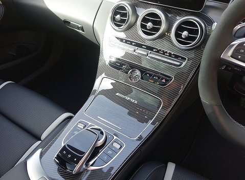 Mercedes-Benz C63 C63 S Saloon 9