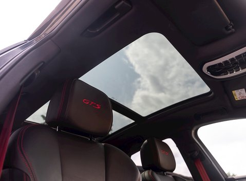 Porsche Macan GTS 14