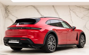 Porsche Taycan Turbo Cross Turismo 7