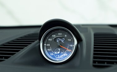 Porsche 911 Targa 4 GTS (991.2) Targa 18