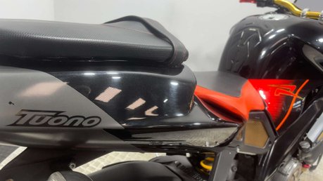 Aprilia RSV TUONO 2005 19K ICONIC STREETFIGHTER NAKED 1000CC NEW MOT 37