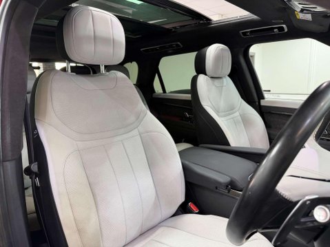 Land Rover Range Rover Sport 4.4 P530 V8 First Edition SUV 5dr Petrol Auto 4WD Euro 6 (s/s) (530 ps) 29