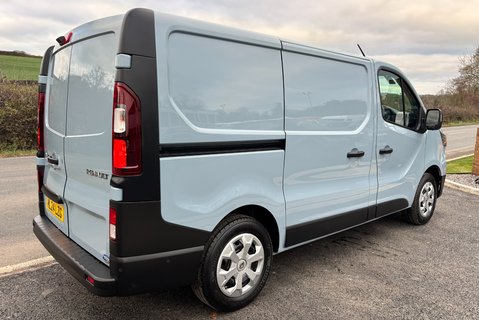 Renault Trafic SL28 Business Plus 130 ps dCi - Twin Side Loading Doors 2