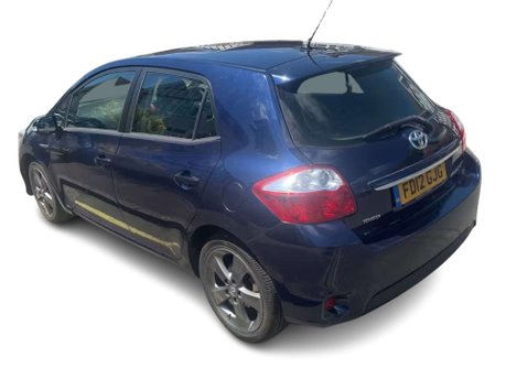 Toyota Auris 1.8 VVT-h T4 Hatchback 5dr Petrol Hybrid CVT Euro 5 (s/s) (136 ps) 4