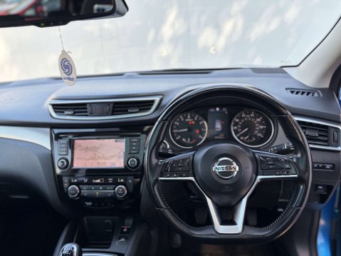 Nissan Qashqai 1.3 Qashqai N-Connecta DiG-T 5dr 52