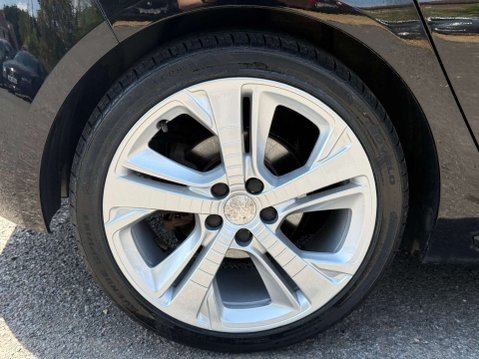 Peugeot 308 2.0 BlueHDi GT Hatchback 5dr Diesel EAT Euro 6 (s/s) (180 ps) 43