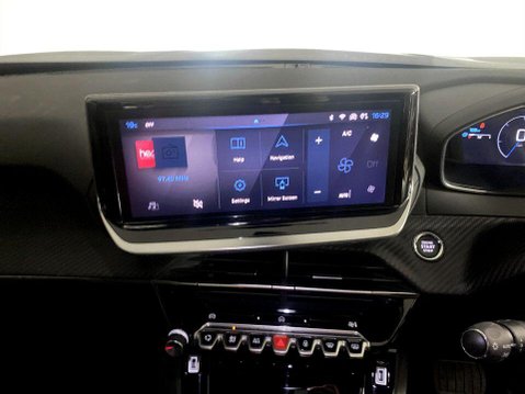 Peugeot 2008 1.2 PureTech Allure SUV 5dr Petrol EAT Euro 6 (s/s) (130 ps) 17