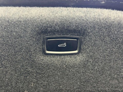 Porsche Taycan Performance Plus 93.4kWh Saloon 4dr Electric Auto RWD (476 ps) 38