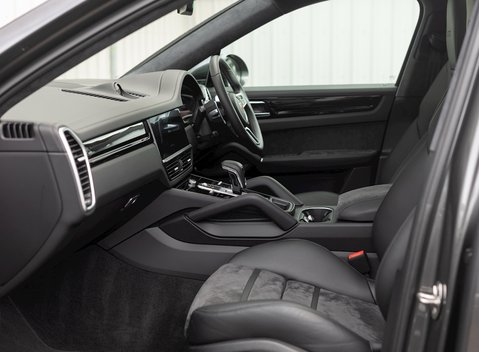 Porsche Cayenne GTS Coupé 17