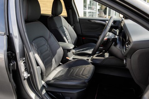 Ford Focus ST-LINE X MHEV 36
