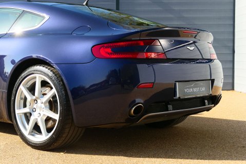 Aston Martin Vantage 4.3 Vantage V8 3dr 12