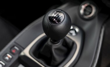 Aston Martin V8 Vantage 19