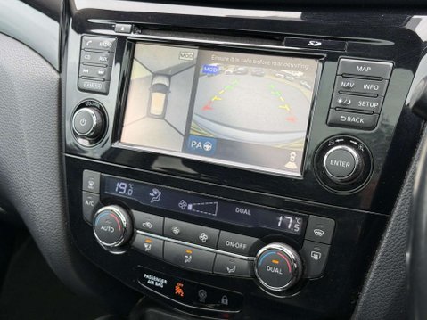 Nissan Qashqai 1.5 dCi Tekna 2WD Euro 5 (s/s) 5dr 88