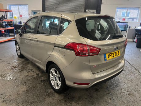 Ford B-Max 1.0T EcoBoost Zetec Euro 5 5dr 4