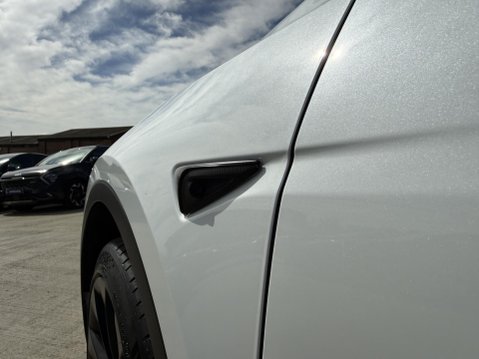 Tesla Model Y (Dual Motor) Long Range SUV 5dr Electric Auto 4WDE (384 bhp) 48