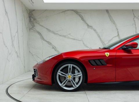 Ferrari GTC4 Lusso V12 39