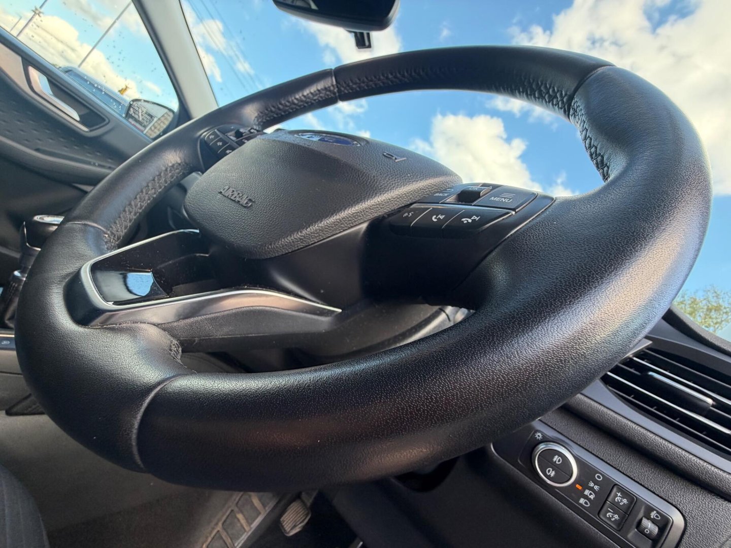 2020 Ford Kuga — image 14