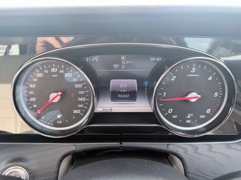 Mercedes-Benz E Class 2.0 E 220 D SE PREMIUM 23