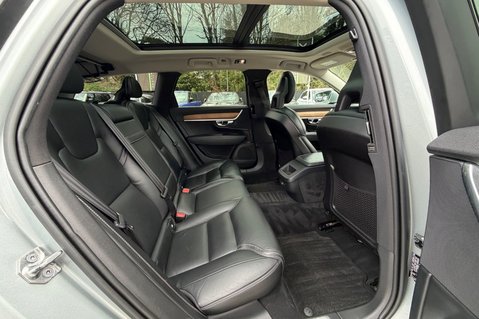 Volvo V90 D5 POWERPULSE INSCRIPTION PRO AWD -PAN ROOF - £6320 OPTIONAL EXTRAS  32