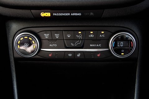 Ford Fiesta TITANIUM 33