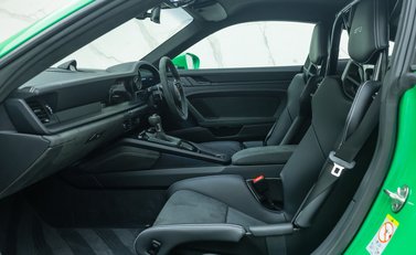 Porsche 911 GT3 (992) 17