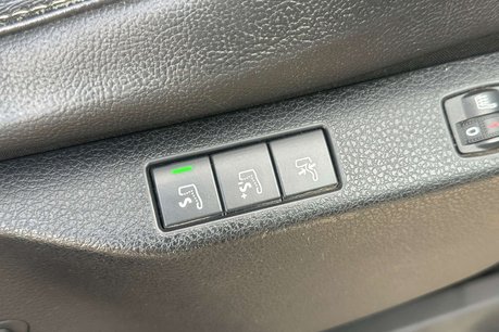 Toyota Proace Verso 2.0D Family Medium MPV 5dr Diesel Auto MWB Euro 6 (s/s) (8 Seat) (180 ps) 17