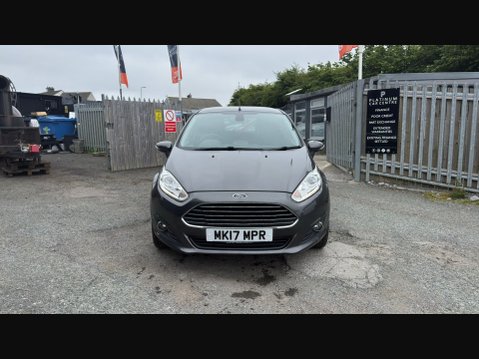 Ford Fiesta TITANIUM 2