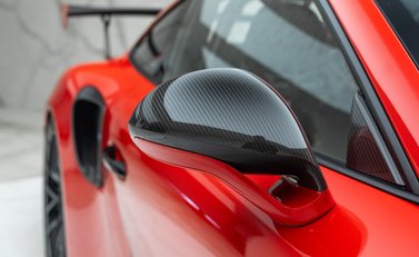 Porsche 911 GT2 RS Weissach (991) 43