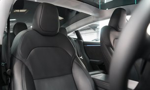 Tesla Model 3 LONG RANGE AWD Deep Blue Metallic GROK AI One Owner VATQ 12