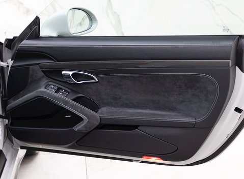 Porsche 911 GT3 (991.2) 21