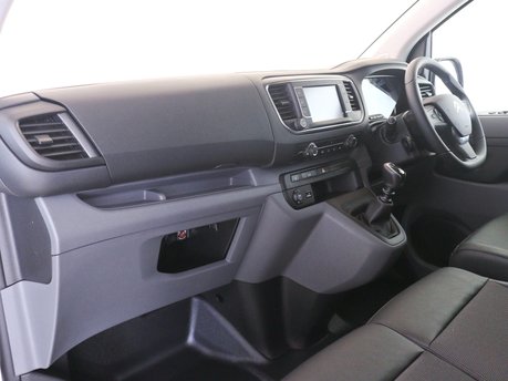 Citroen Dispatch M 1400 2.0 BlueHDi 120 Van Driver 9